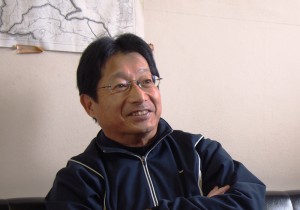 20121124船坂新聞住民数珠つなぎ坂本幸隆さん画像